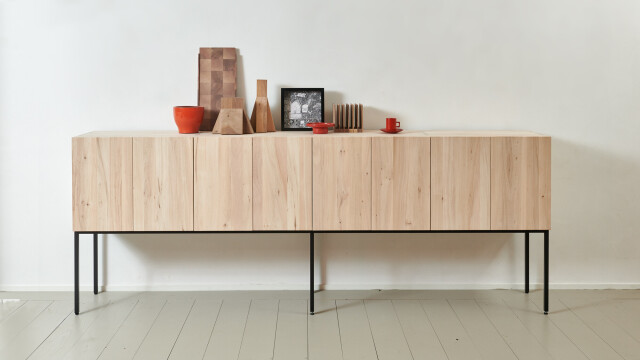 Elfriede-Frame_kast_header-2000