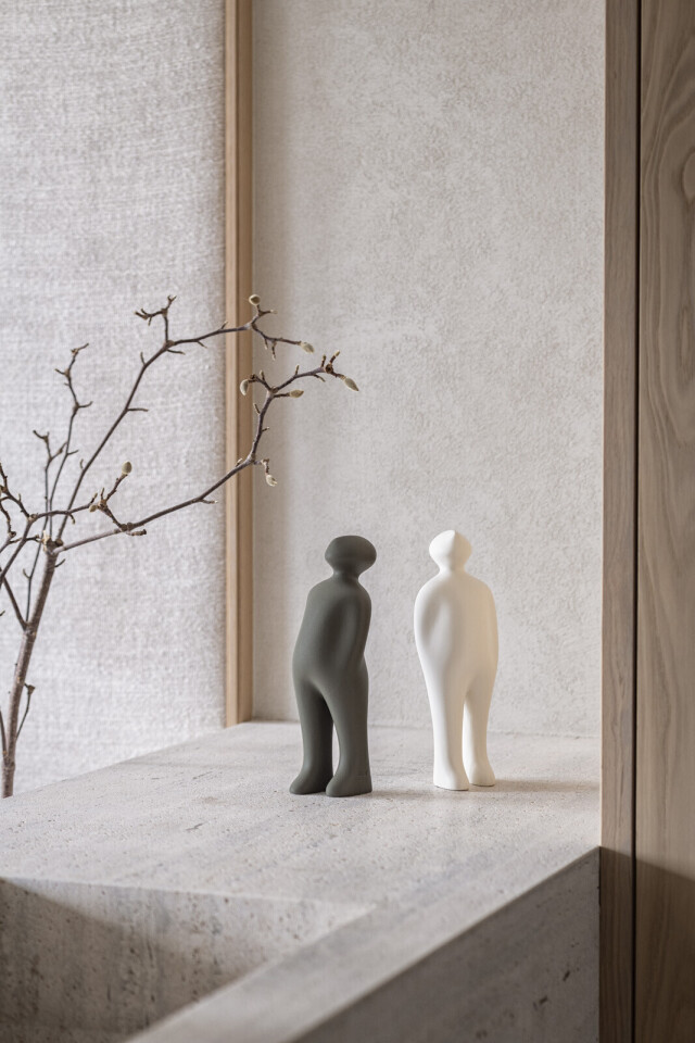 The Visitor small 52 verde oliva - 01 white