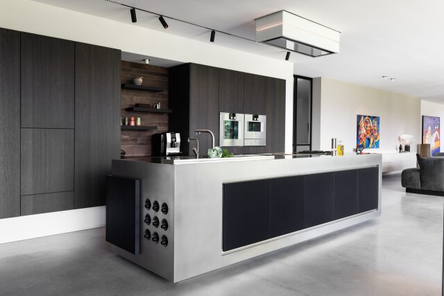 NL22-4_sKin-1247 (COPYRIGHT THE ART OF LIVING-JURRIT VAN DER WAAL)