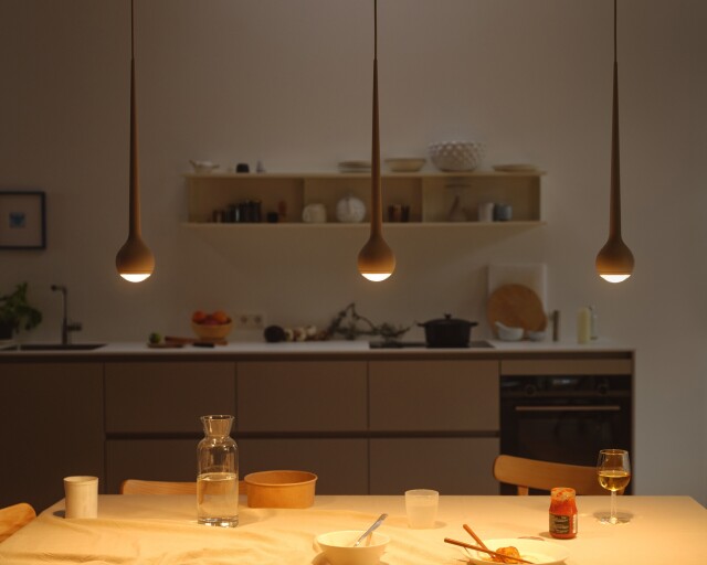 GRAU_SKU_Falling-2-Generation-Trace_Sand-White_Ruben-Riermeier